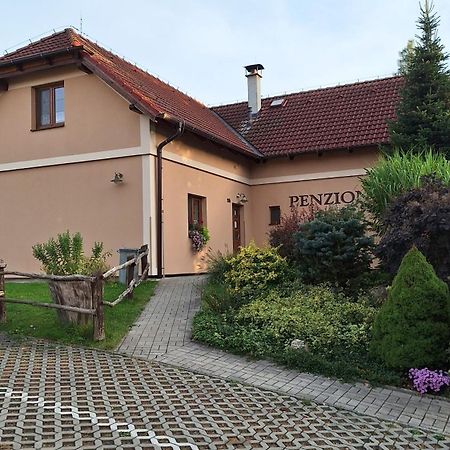 Penzion U Stoly Usilne Kültér fotó