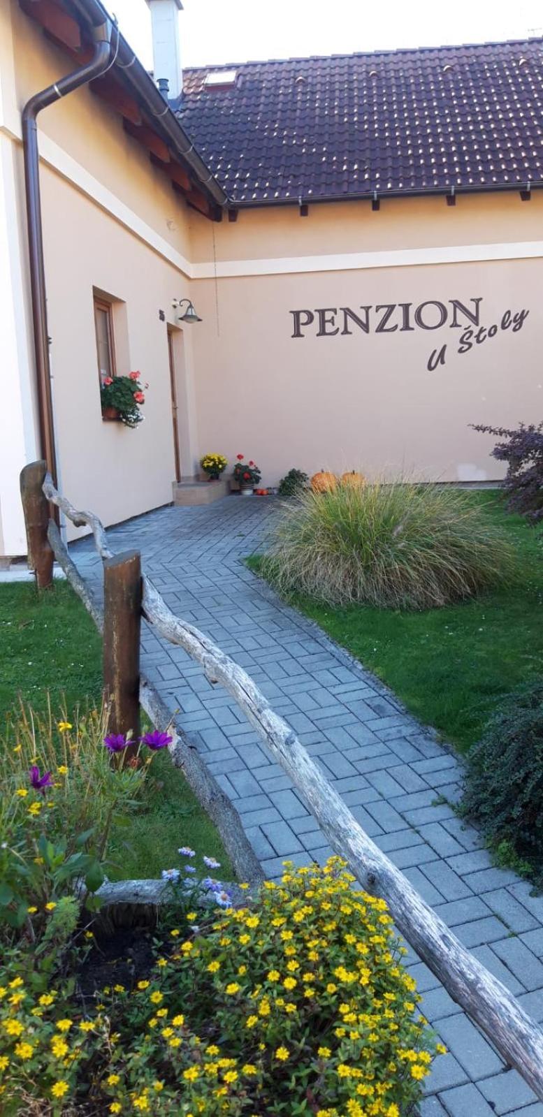 Penzion U Stoly Usilne Kültér fotó
