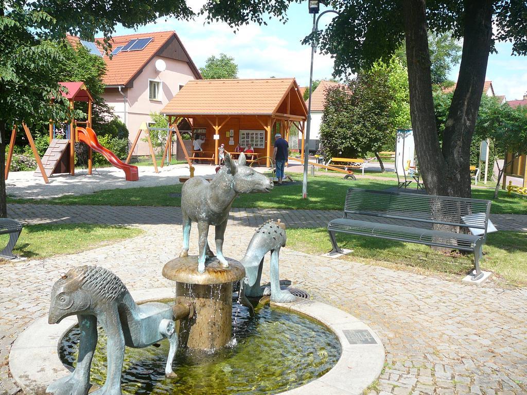 Penzion U Stoly Usilne Kültér fotó